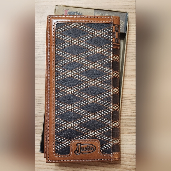 Wallet Rodeo - Picture 2 of 3